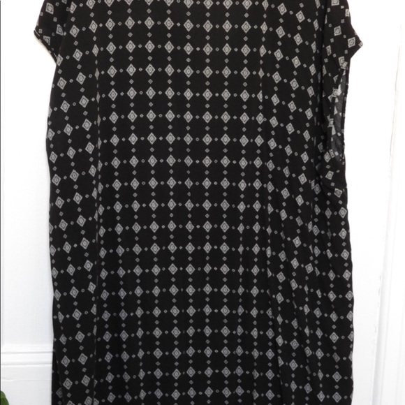 Black Print Short Sleeve Tunic Shirt/Dress - Picture 3 of 3